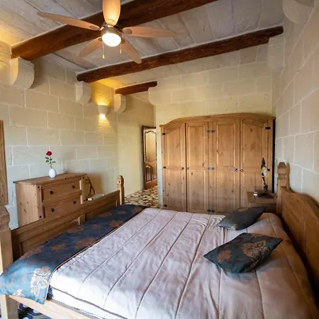 Holiday home 5 Bedroom With Private Pool *