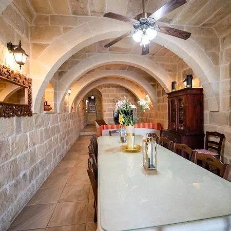Holiday home 5 Bedroom With Private Pool Gharb (Gozo)