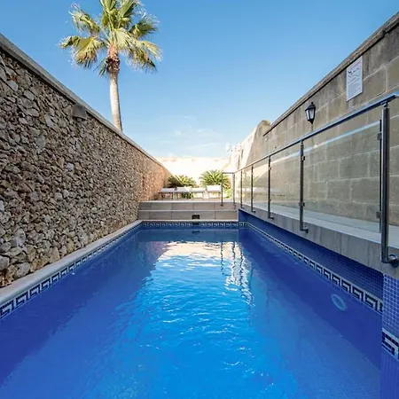 Holiday home 5 Bedroom With Private Pool *